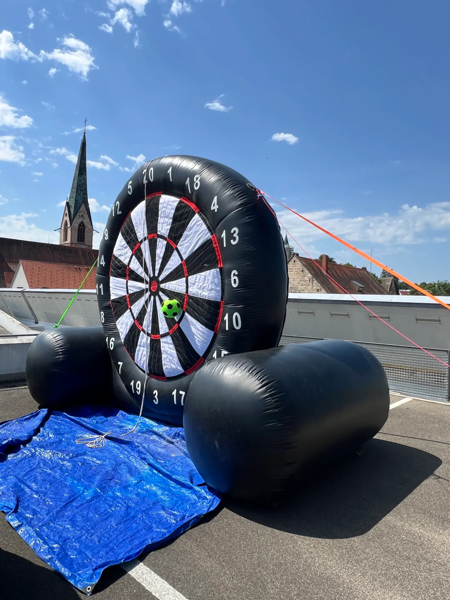 XXL Fußball Dart auf der Terrasse der Beach Bar Rottweil